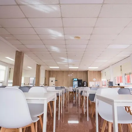 Residencia Zeta * Burgo