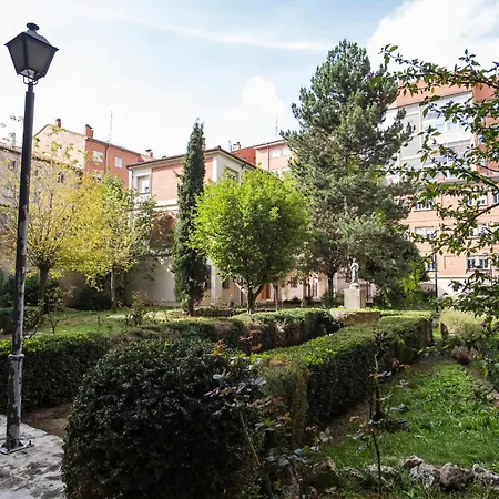 Residencia Zeta Burgo