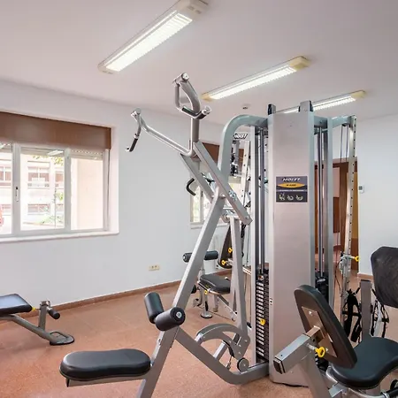 Residencia Zeta Hotell Burgo