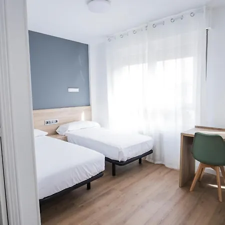 Residencia Zeta Hotel *